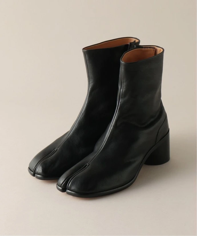 Tabi Heeled Ankle Boots. Maison Margiela.